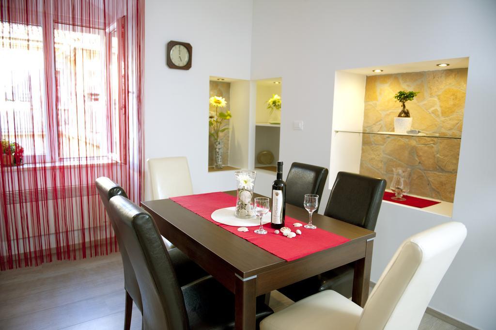 Apartman U Srcu Grada - Ilicev Prolaz Split Exterior photo